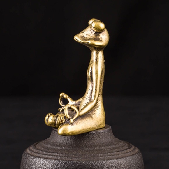 Brass Zen Frog Statue - Picture 3 of 6